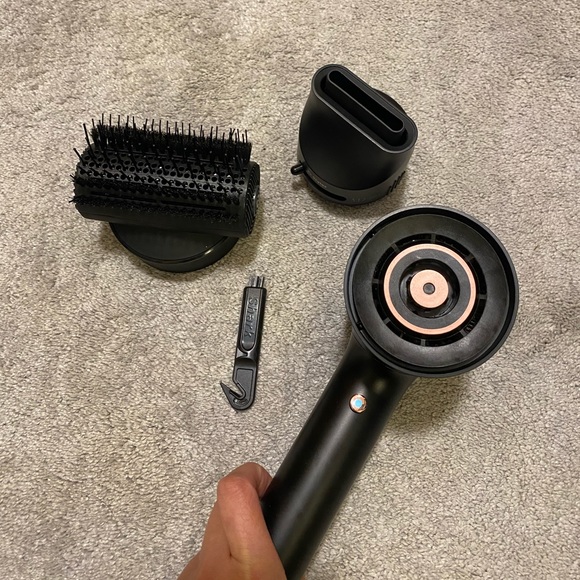 Shark hyperAIR 2-in-1 dryer - Picture 2 of 6